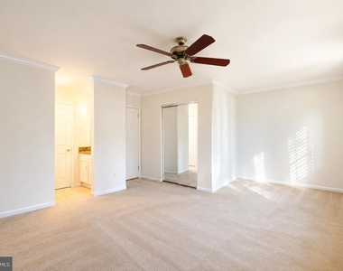 2184 Pond View Court - Photo Thumbnail 21