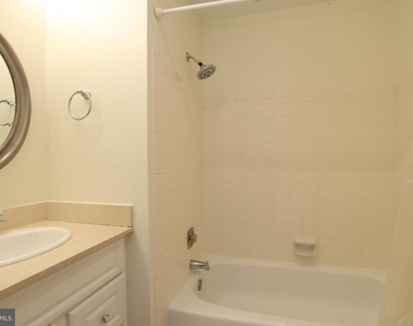 2184 Pond View Court - Photo Thumbnail 25