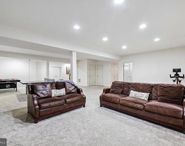 2375 Jawed Place - Photo Thumbnail 24