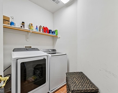2375 Jawed Place - Photo Thumbnail 20