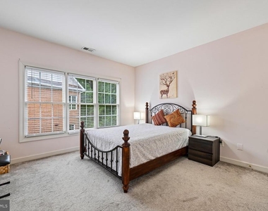 2375 Jawed Place - Photo Thumbnail 17