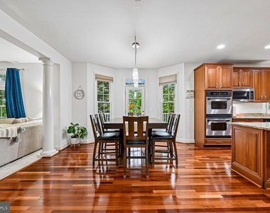 2375 Jawed Place - Photo Thumbnail 8