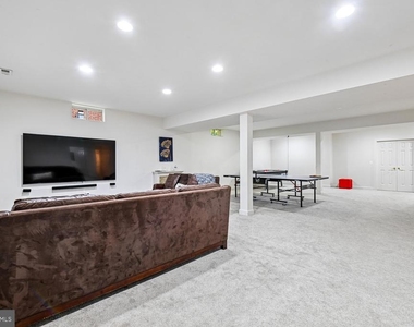 2375 Jawed Place - Photo Thumbnail 25