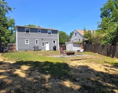 2306 Fort Drive - Photo Thumbnail 14
