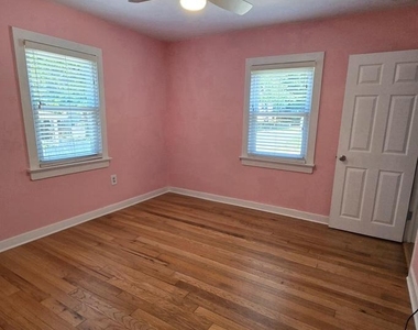 2306 Fort Drive - Photo Thumbnail 5
