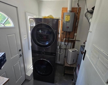 2306 Fort Drive - Photo Thumbnail 8