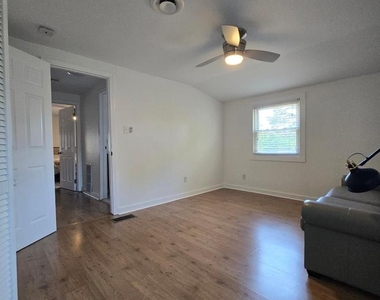 2306 Fort Drive - Photo Thumbnail 11