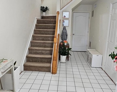 6163 Kendra Way - Photo Thumbnail 4