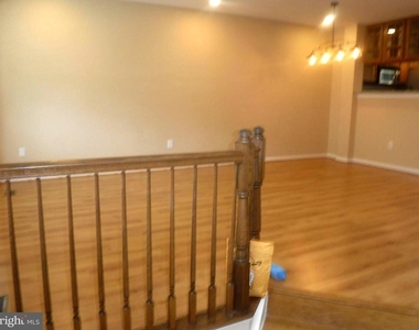 8714 Wadebrook Terrace - Photo Thumbnail 7