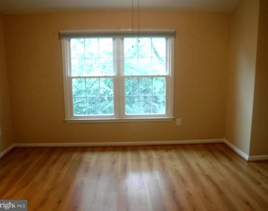 8714 Wadebrook Terrace - Photo Thumbnail 20
