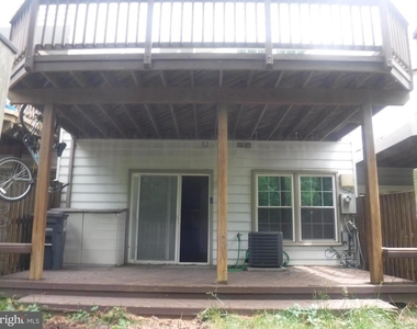 8714 Wadebrook Terrace - Photo Thumbnail 33