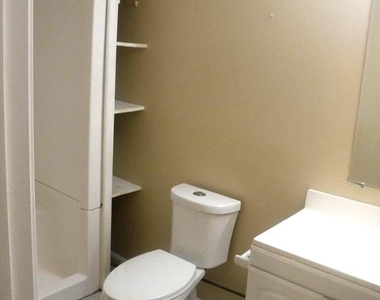8714 Wadebrook Terrace - Photo Thumbnail 28