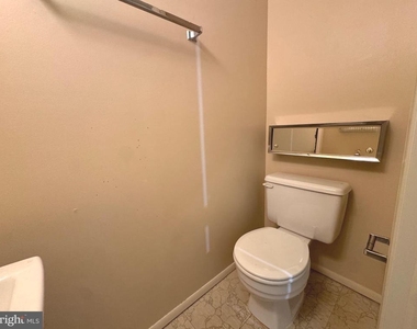 10303 Granite Creek Lane - Photo Thumbnail 25