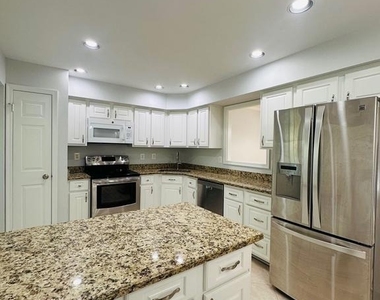 5178 Kimscott Court - Photo Thumbnail 4