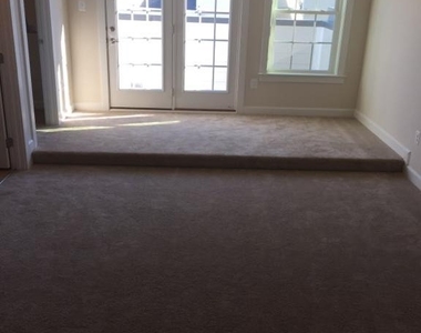 3163 John Glenn Street - Photo Thumbnail 9