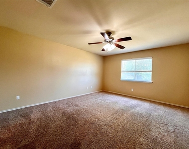11505 Burton St - Photo Thumbnail 7