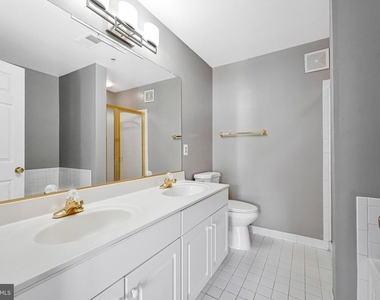 1567 Northern Neck Drive - Photo Thumbnail 8