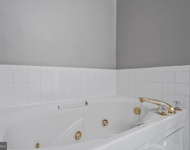 1567 Northern Neck Drive - Photo Thumbnail 10