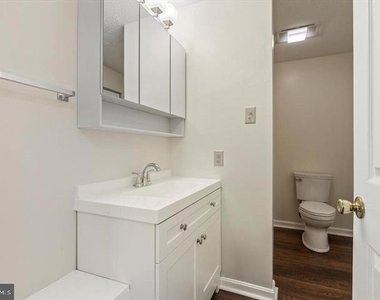 136 Nightingale Avenue - Photo Thumbnail 26
