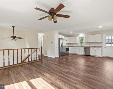 136 Nightingale Avenue - Photo Thumbnail 8