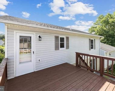 136 Nightingale Avenue - Photo Thumbnail 28