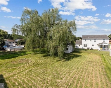 136 Nightingale Avenue - Photo Thumbnail 30