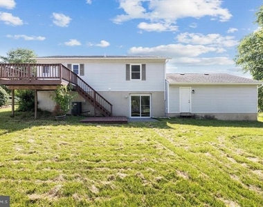 136 Nightingale Avenue - Photo Thumbnail 33