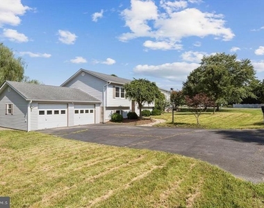 136 Nightingale Avenue - Photo Thumbnail 39