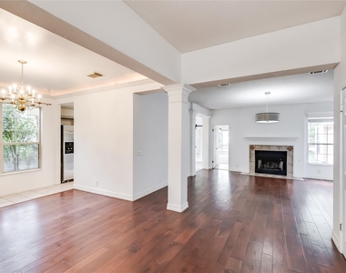 2106 Heather Dr - Photo Thumbnail 4