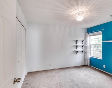 2106 Heather Dr - Photo Thumbnail 23