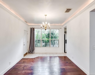 2106 Heather Dr - Photo Thumbnail 5
