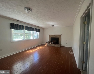 119 Buckingham Drive - Photo Thumbnail 8