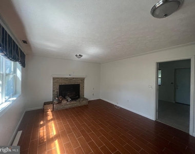 119 Buckingham Drive - Photo Thumbnail 9