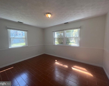119 Buckingham Drive - Photo Thumbnail 14