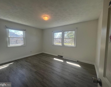 119 Buckingham Drive - Photo Thumbnail 6