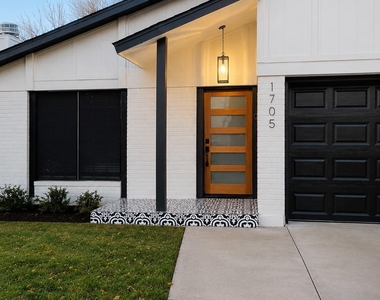 1705 Cricket Hollow Dr - Photo Thumbnail 21