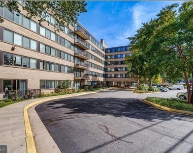 600 Roosevelt Boulevard - Photo Thumbnail 29