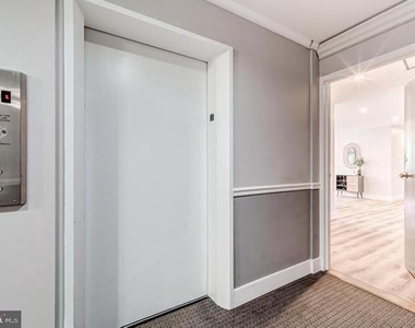 600 Roosevelt Boulevard - Photo Thumbnail 27