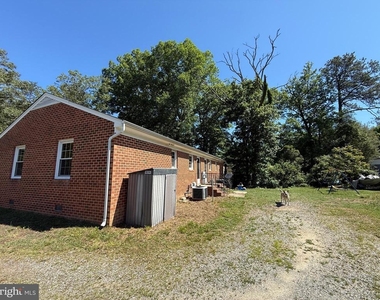 216 W Broaddus Avenue - Photo Thumbnail 17