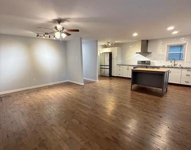 231 Lake Caroline Drive - Photo Thumbnail 3