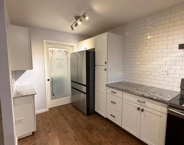 231 Lake Caroline Drive - Photo Thumbnail 9