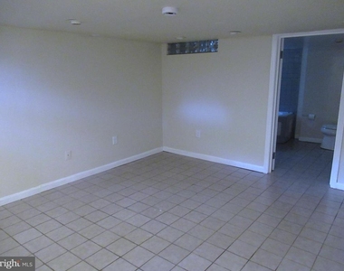 1304 Princess Street - Photo Thumbnail 13