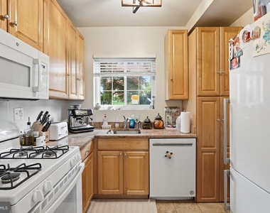 3727 Lyons Lane - Photo Thumbnail 4