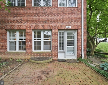 3727 Lyons Lane - Photo Thumbnail 18