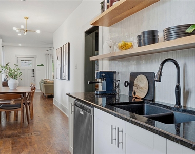 1122 Gunter St - Photo Thumbnail 15