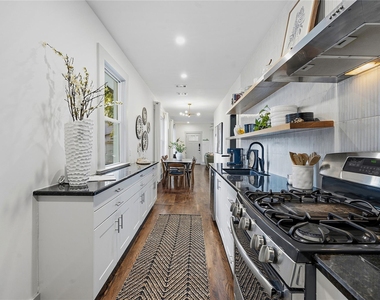 1122 Gunter St - Photo Thumbnail 17