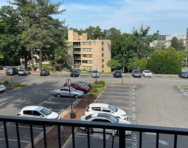 75 S Reynolds Street - Photo Thumbnail 5