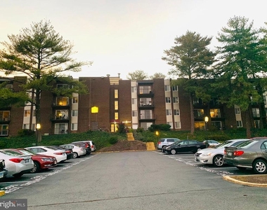 75 S Reynolds Street - Photo Thumbnail 6