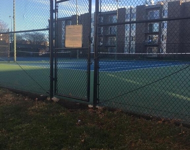 75 S Reynolds Street - Photo Thumbnail 9