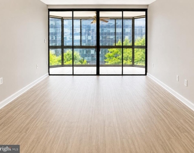1001 N Randolph Street - Photo Thumbnail 3